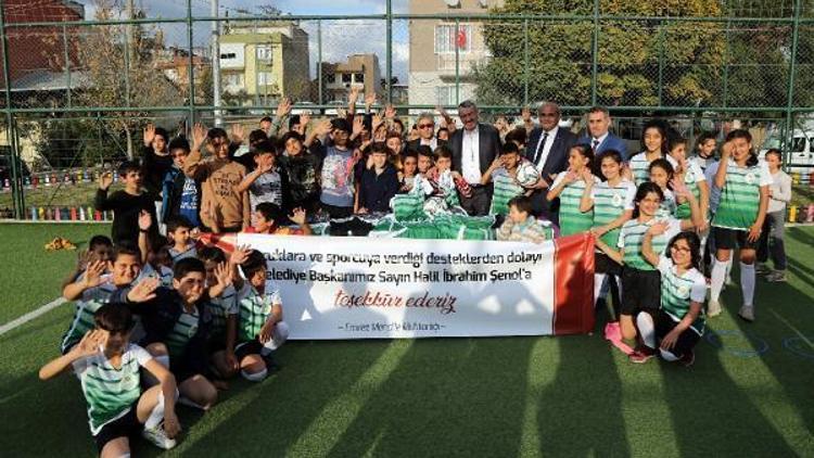 Gaziemir Belediyesinden sporculara destek