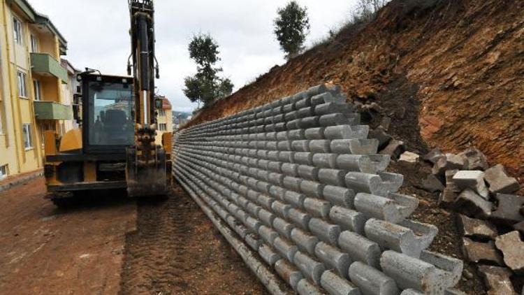 Çan Belediyesi, toprak kaymasını önlemek için çalışma başlattı