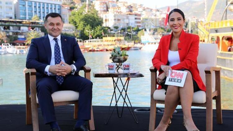 Başkan Yücel, Alanyayı CNN TÜRKte anlattı