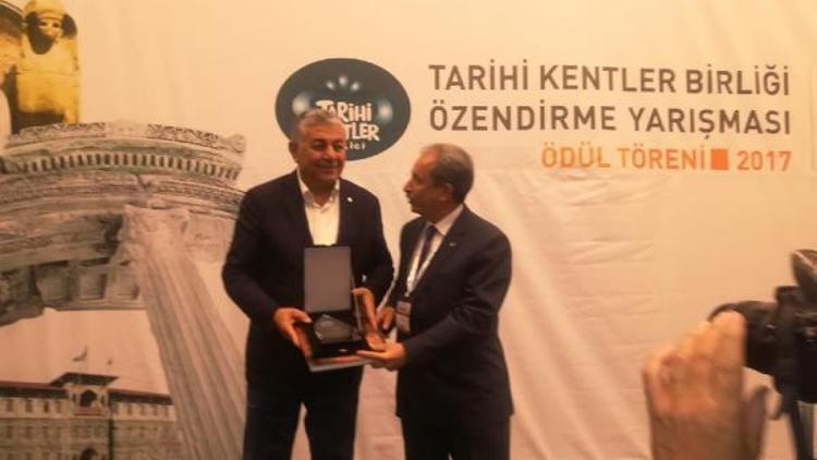 Akşehir Belediye Başkanına başarı ödülü