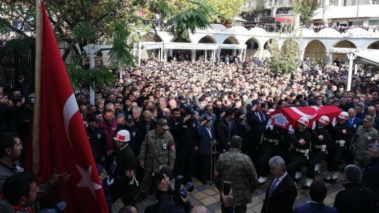 Şehit Cemil Kaçmaz, gözyaşlarıyla uğurlandı