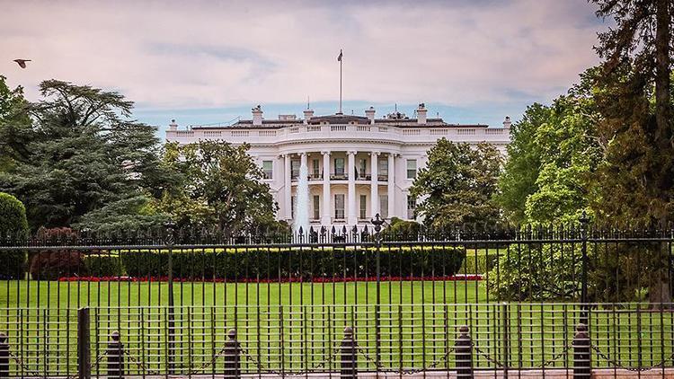 Beyaz Sarayda dikkat çeken istifa
