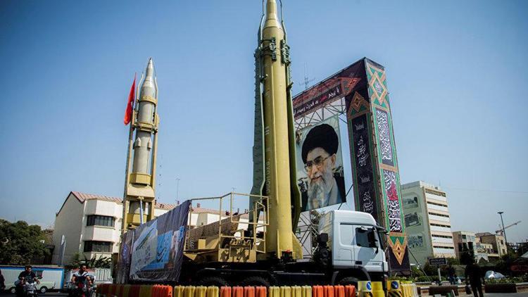 İrandan vururuz tehdidi: ABD uçak gemileri...