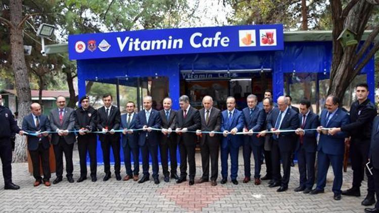 Vitamin Cafe, Akdeniz Üniversitesinde açıldı