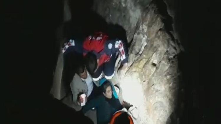 Eshab-ı Kehf Mağarasındaki çukura düşen kadın kurtarıldı