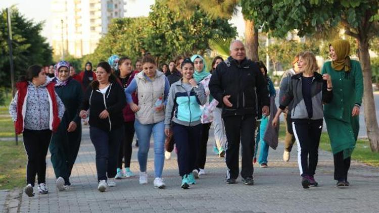 Başkan Tolludan kadınlarla sabah sporu