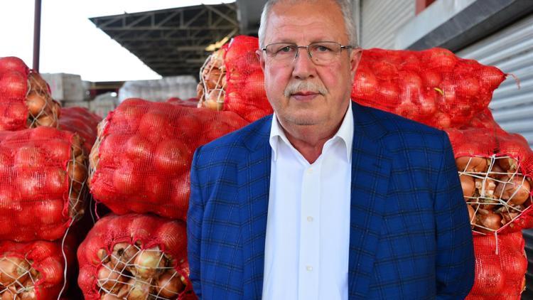 Adana sebze halinde soğanın kilosu 2,5 TL