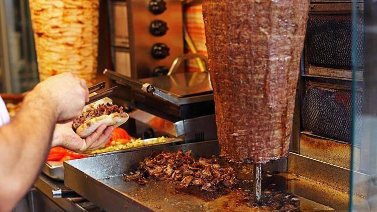 İzmir kebabı mı, Bursa kebabı mı?