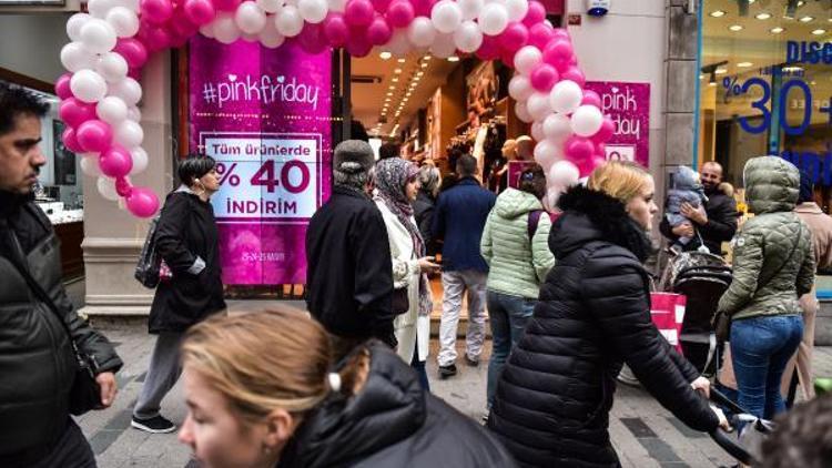 Fotoğraflar// İstanbulda Black Friday yoğunluğu