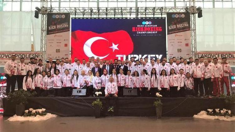 Kick Boks Milli Takımından 22 madalya