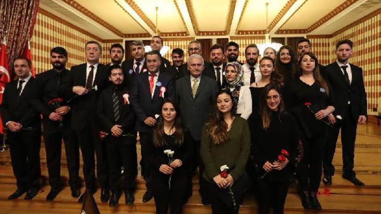 TBMM Başkanı Yıldırım,  81 ilden gelen öğretmenleri kabul etti //Ek fotoğraf