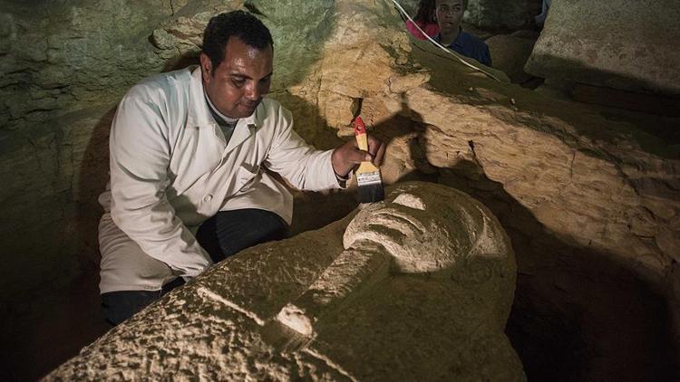 4 bin yıllık firavun mezarı bulundu