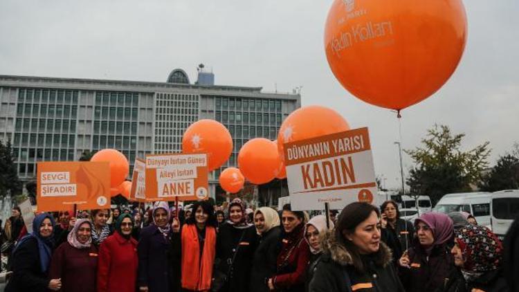 Fotoğraflar// AK Partili kadınlar kadına yönelik şiddete karşı yürüdü