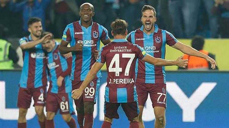 Trabzonspor 8 yıl sonra evinde Fenerbahçeyi yendi