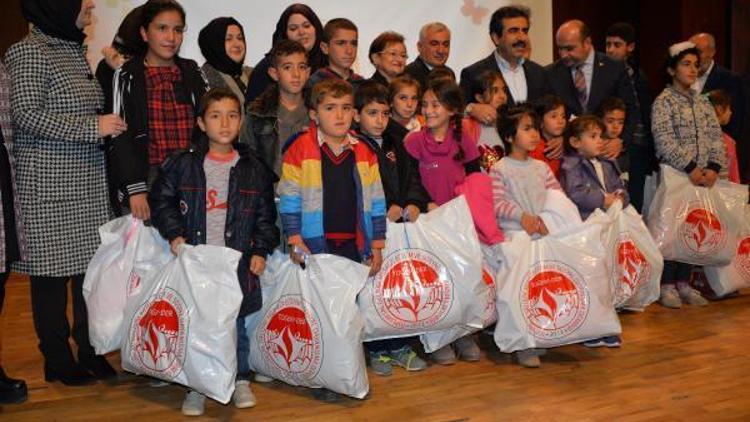 TOGEMDERden Diyarbakırda 1500 çocuğa kışlık kıyafet