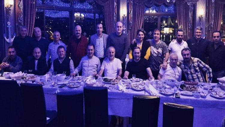 Fenerbahçe efsaneleri KKTCnin 35nci yılı için Batmazoğlu Masterler ile oynuyor