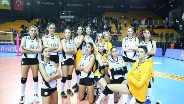 VakıfBank Kadın Voleybol Takımı, Çin yolcusu