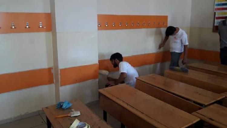 SODES kursiyerleri okulları boyuyor