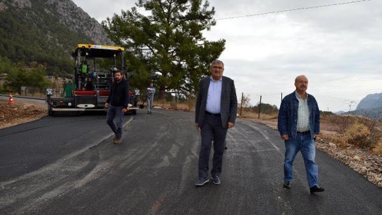 Yarbaşçandır ve Çitdibinde yollara sıcak asfalt