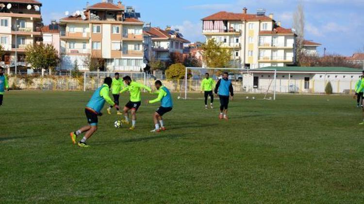 Korkuteli Belediyespor hazırlıklarını sürdürdü