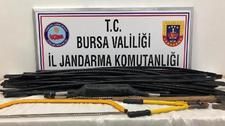 Kablo hırsızlarına jandarma ekiplerinden suçüstü