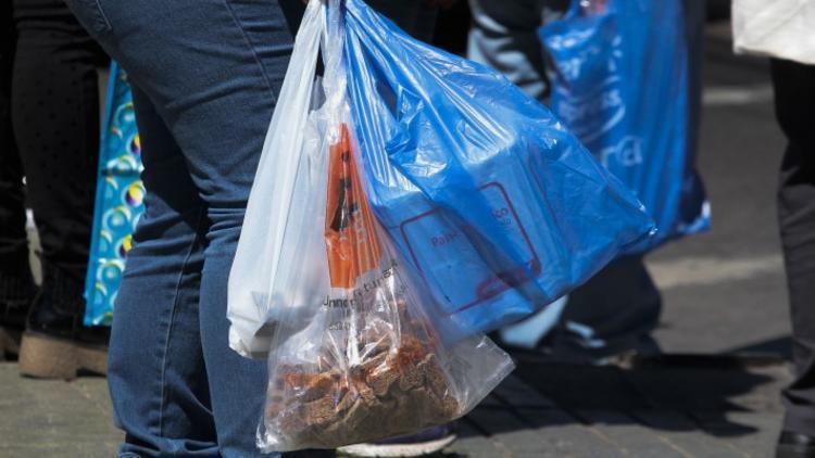 Son dakika... O teklif yasalaştı: Plastik alışveriş poşetleri ücretli olacak