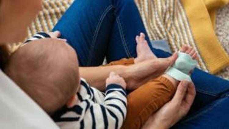 Yeni ebeveynler çocuklarını akıllı teknolojiyle nasıl büyütüyor