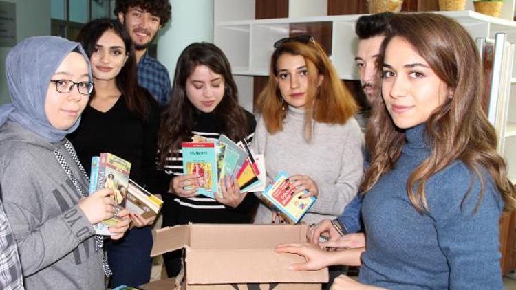 Üniversite öğrencilerinden Hakkariye kitap yardımı