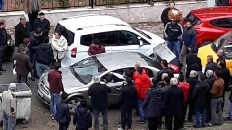 Kadını zorla otomobile bindirmek isteyen şüphelileri, polis yakaladı