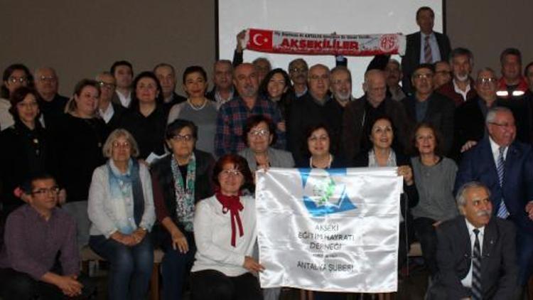 Aksekililer, mermer ocağı projesini protesto etti