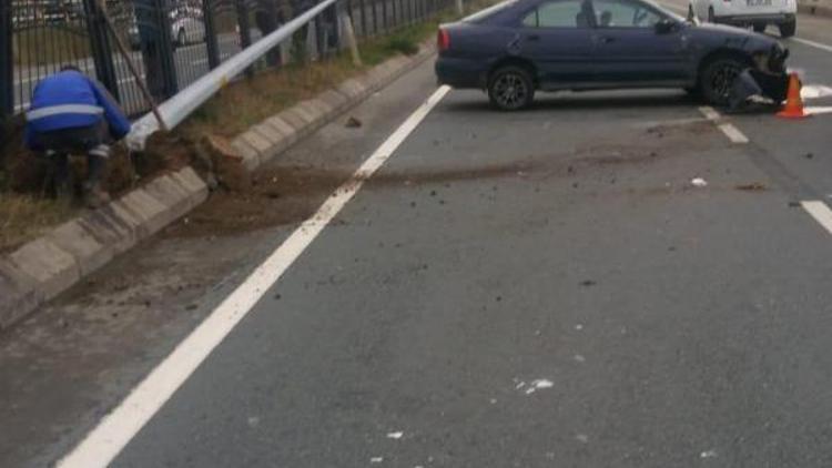Trabzon’da otomobil refüje çarptı: 2’si çocuk, 5 yaralı