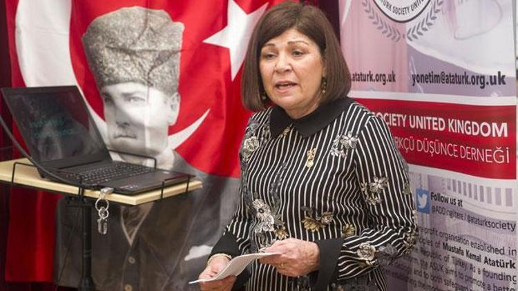 Türk kadınına Londra’da kutlama