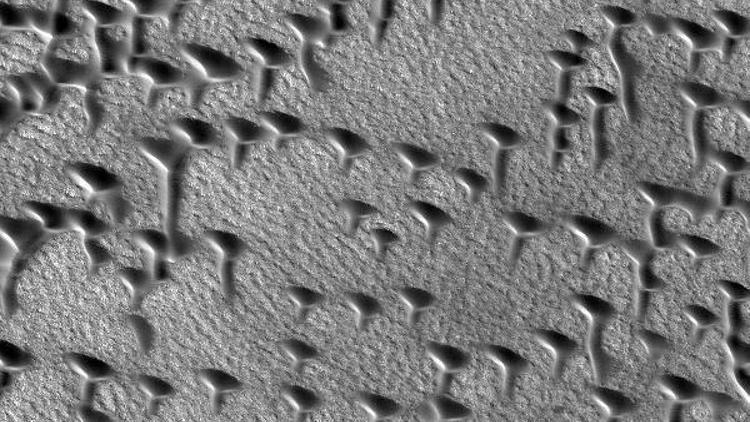 NASA, Marstaki kum tepelerini görüntüledi