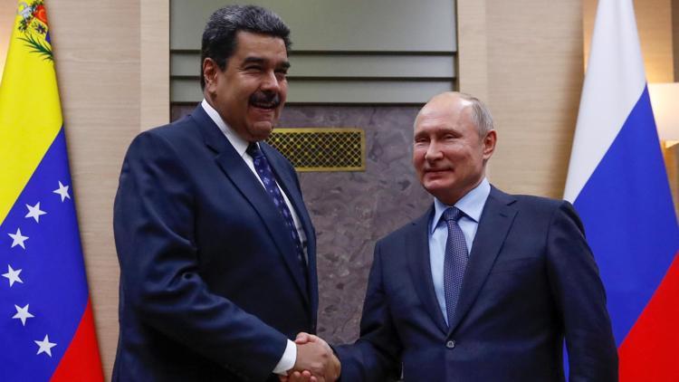 Putin ile görüşen Maduro: “Ayağa kalktık ve zafer kazanacağız”