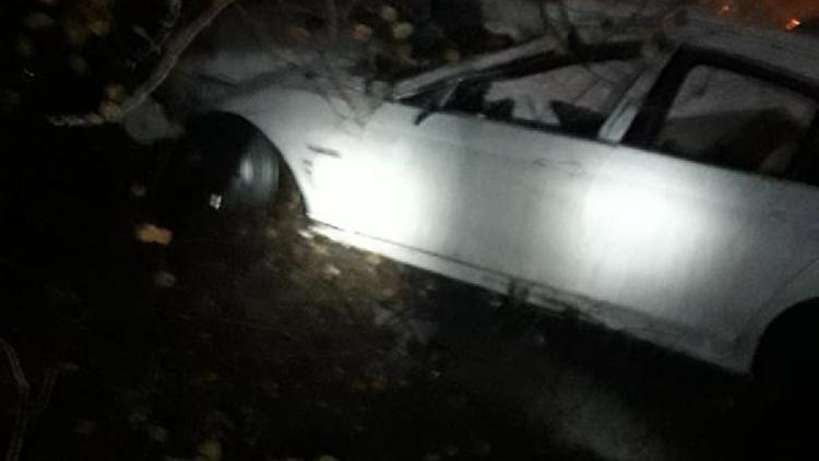 Makedonların bulunduğu araç gümrükte kaza yaptı: 3 yaralı