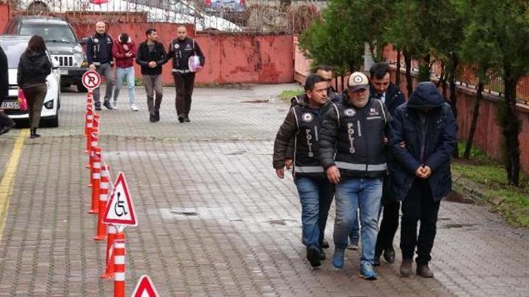 Karabükte FETÖ operasyonunda gözaltına alınan 5 şüpheli adliyeye sevk edildi