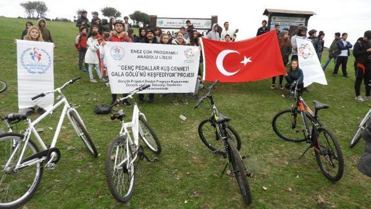 Öğrenciler, yaşadıkları şehri tanımak için pedal çevirdi