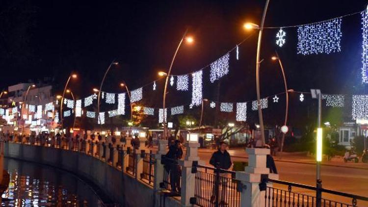 Marmaris yeni yıla hazır