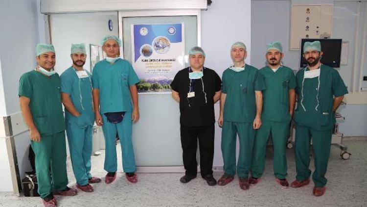 ERÜde laparoskopi kursu düzenlendi