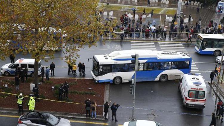 Işıklar değişirken geçmeye çalışmışlar