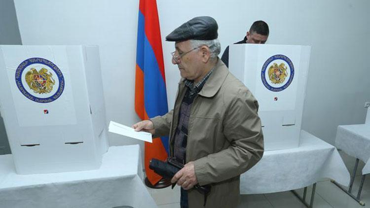 Ermenistanda halk sandık başına gidecek