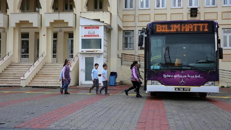 Bilim Hattı, geleceğin bilim insanları için yola çıktı