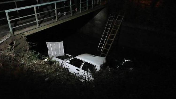Otomobil köprüden sulama kanalına düştü: 3 yaralı