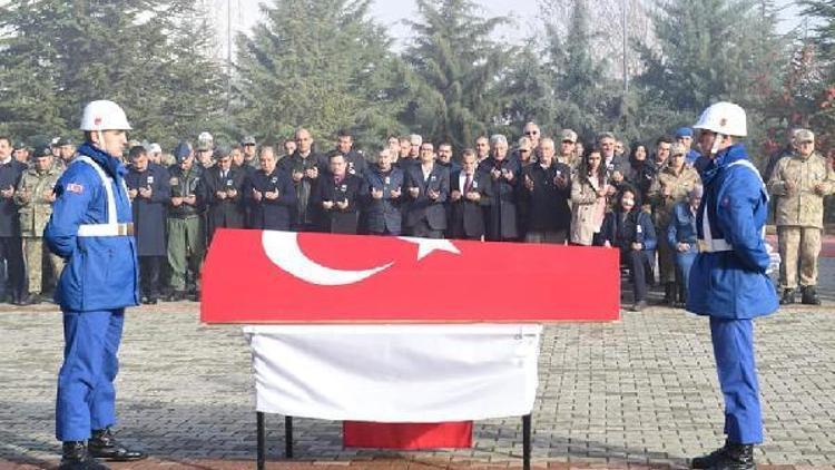 Kazada ölen astsubayın cenazesi memleketine uğurlandı