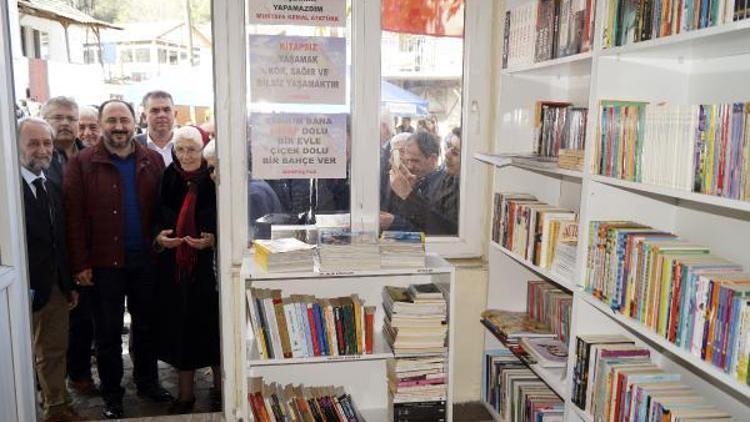 Finikede Atatürk Çocukları Kütüphanesi açıldı