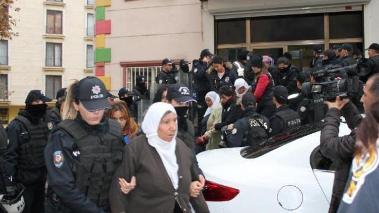 Diyarbakırda HDPye açlık grevi operasyonu: 25 gözaltı (2) - Yeniden