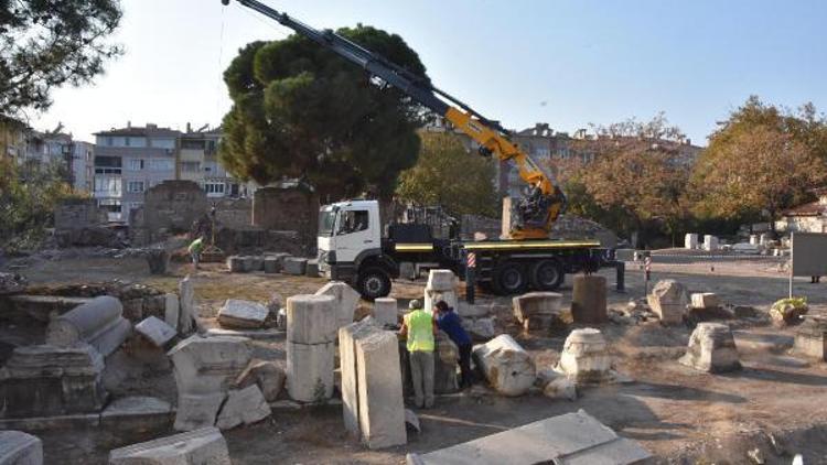 Thyateiranın sütunlu yolu ayağa kaldırılacak