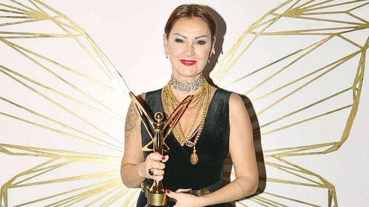 Pınar Altuğdan eleştirilere yanıt