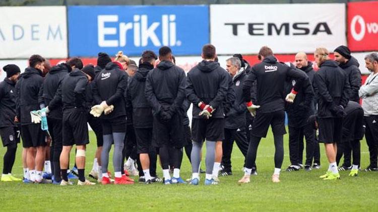 Beşiktaş antrenmanını Orman ve Adalı da izledi