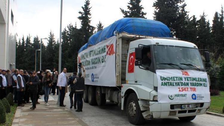 Antalyadan Suriyedeki çocuklara yardım